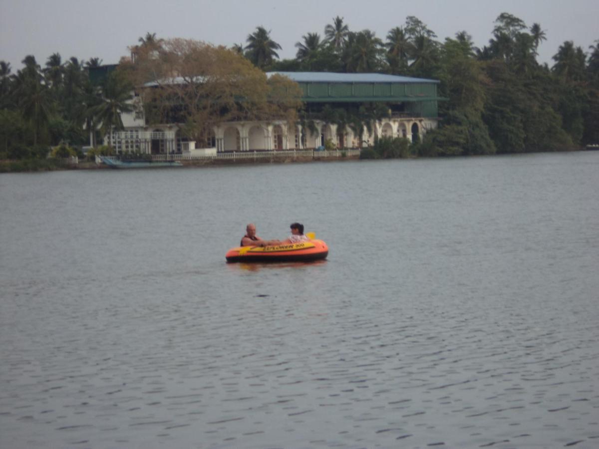 Lake Life Villa Ambalangoda  Esterno foto