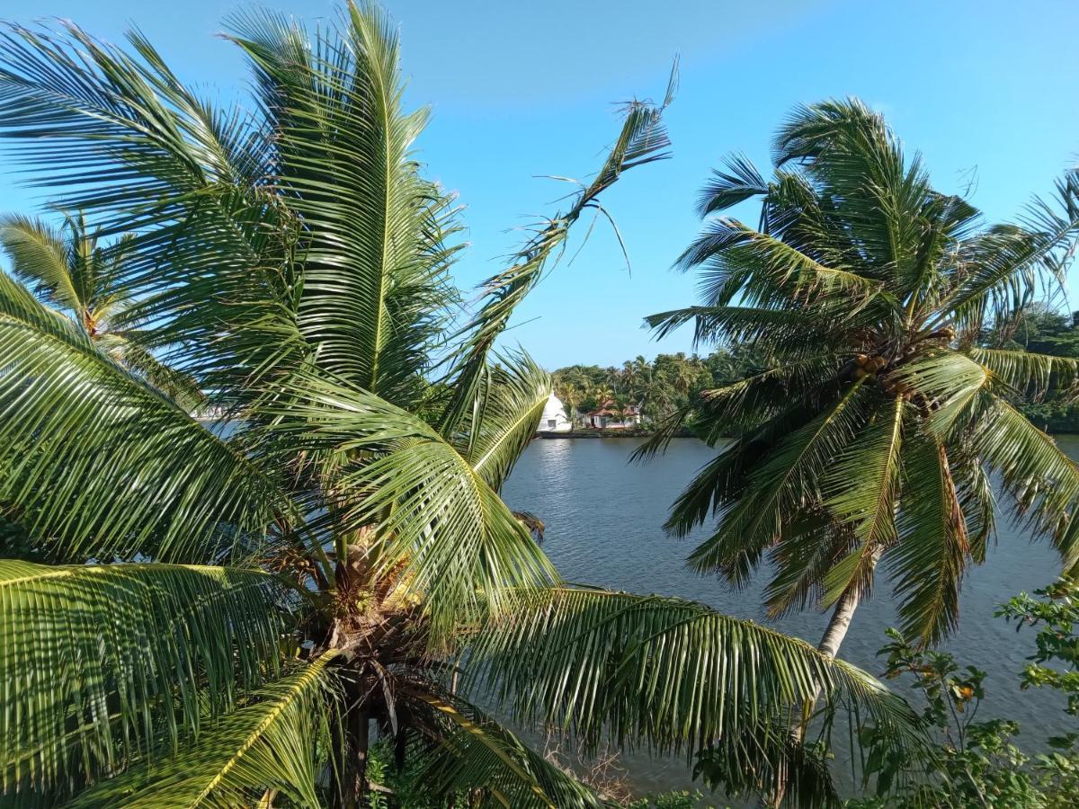 Lake Life Villa Ambalangoda  Esterno foto
